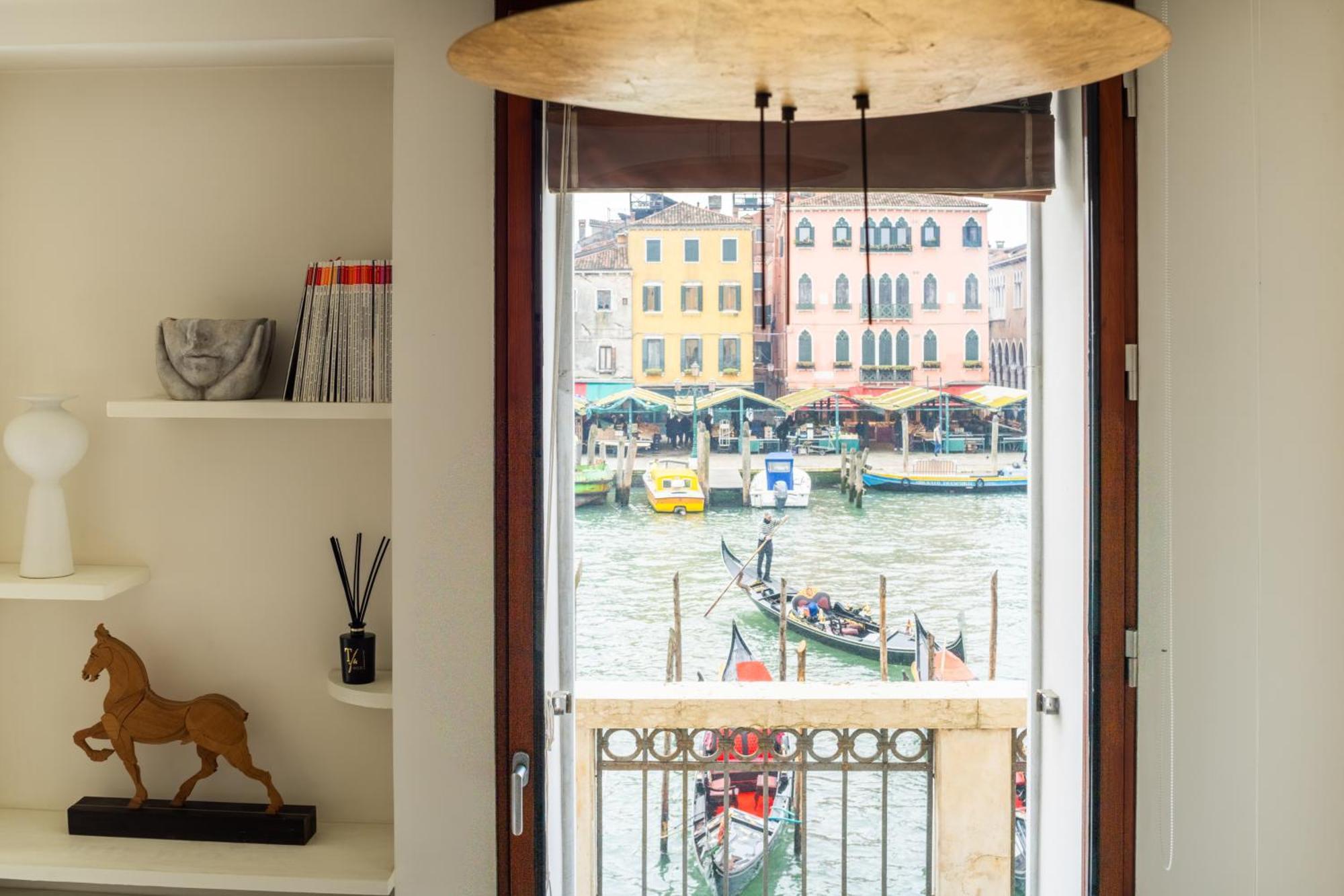 Grand Canal Luxury Apartment With Terrace R&R Venezia Esterno foto